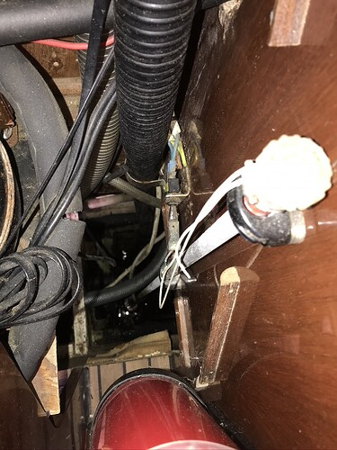 4F3B042A-951B-4578-853B-6CD21190D5B1_1_105_c