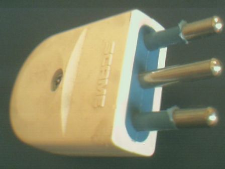 Italien12V-Stecker-CEI_23-16-VII.jpg